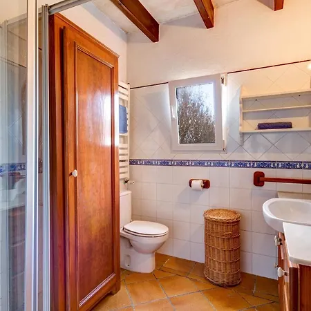 Finca Sant Jordi De Baix 4 Bedroom Cottage, Ciutadella